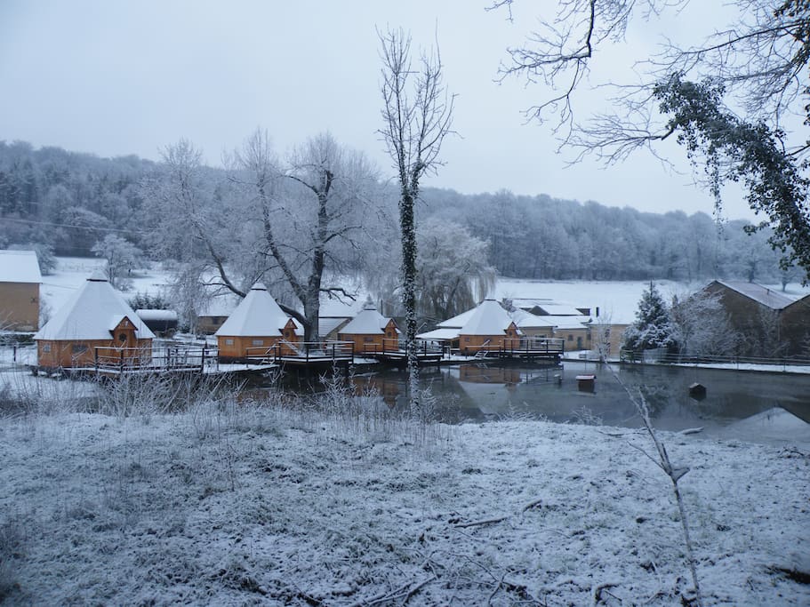 Les Kotas sous La Neige