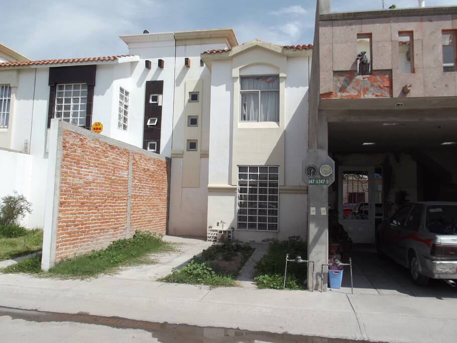 2 niveles en zona con vecinos amables