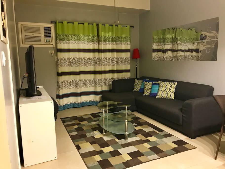 Spacious living room