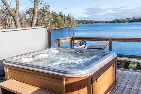 Lakefront Cottage with HotTub! Next to OFSC trails