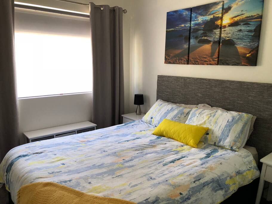 Bedroom 2. Queen bed.