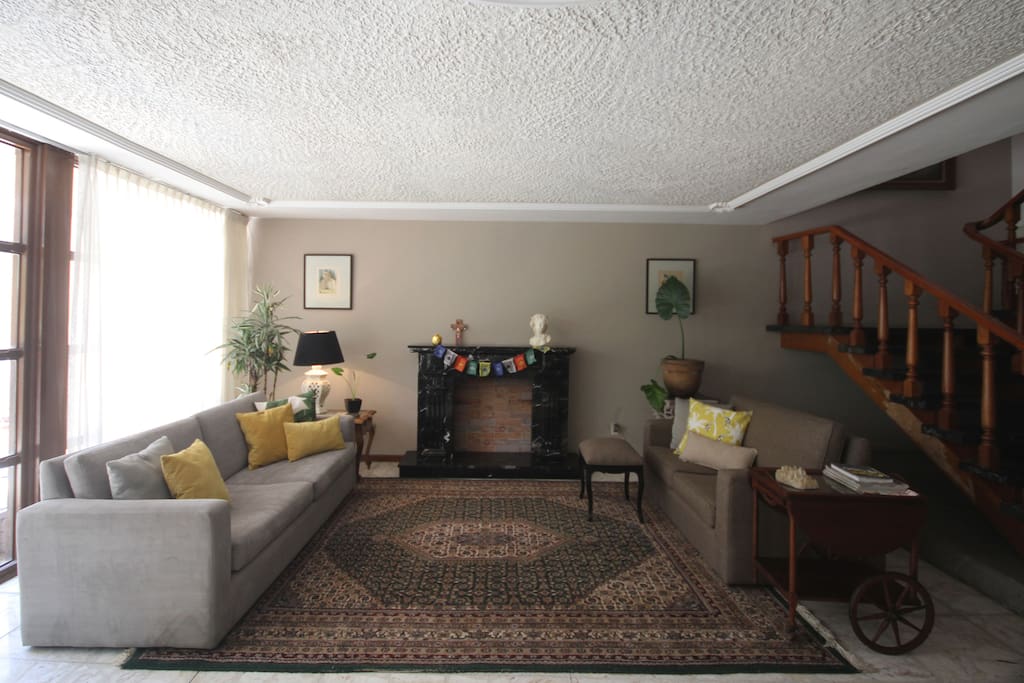 Sala.
living room.