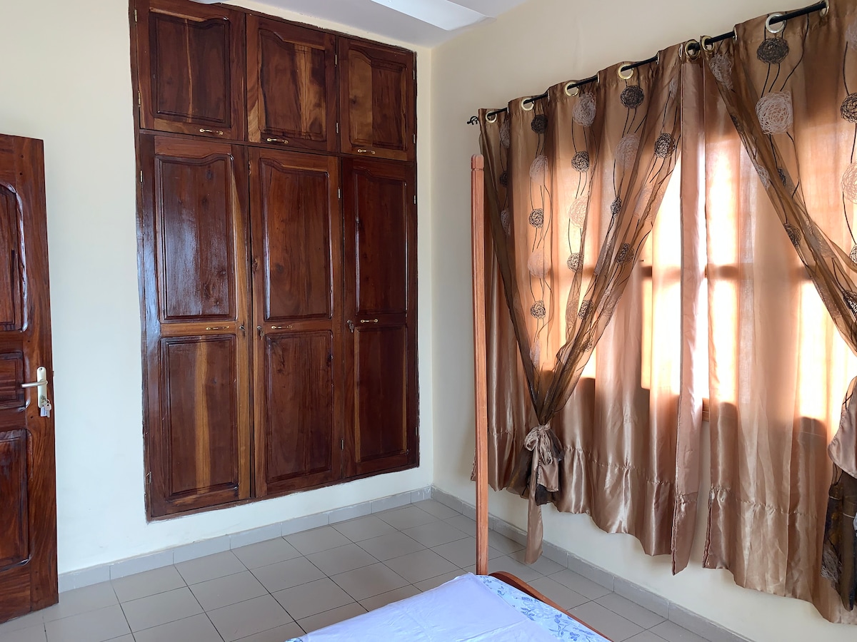 Armario disponible en todas las habitaciones 