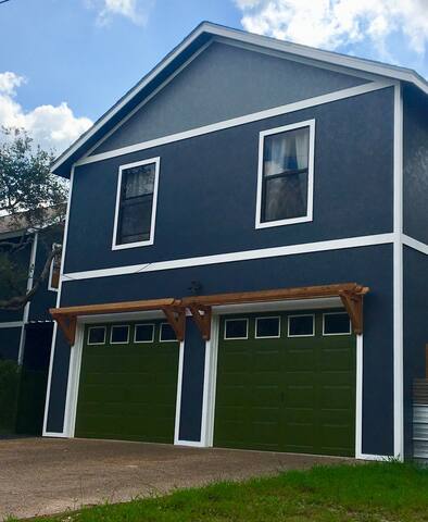 Live Oak Hideaway