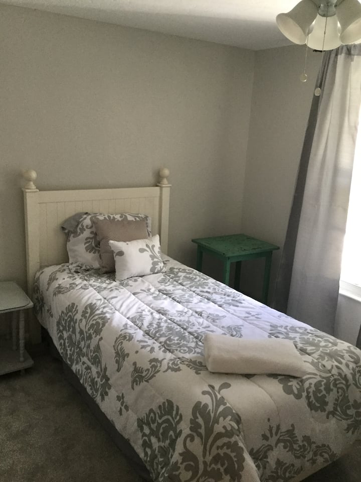 Dormitorio #3. Acogedor y privado.