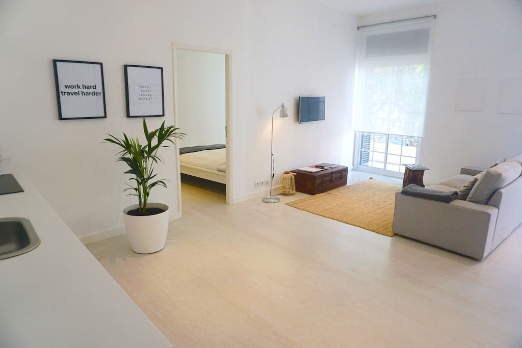 The big living room open kitchen & dinind room,with big windows,plenty of light and XX century soul