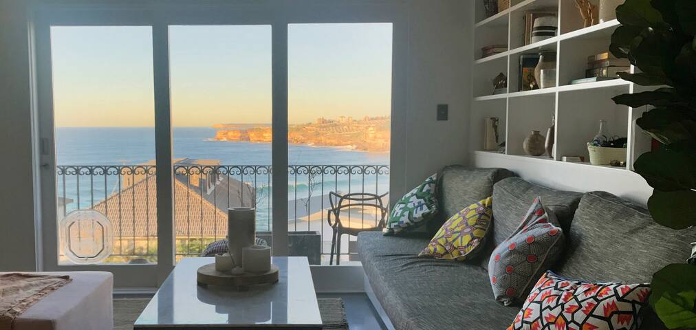 Bondi | Tamarama Penthouse | Ocean Views | AC gallery image 4