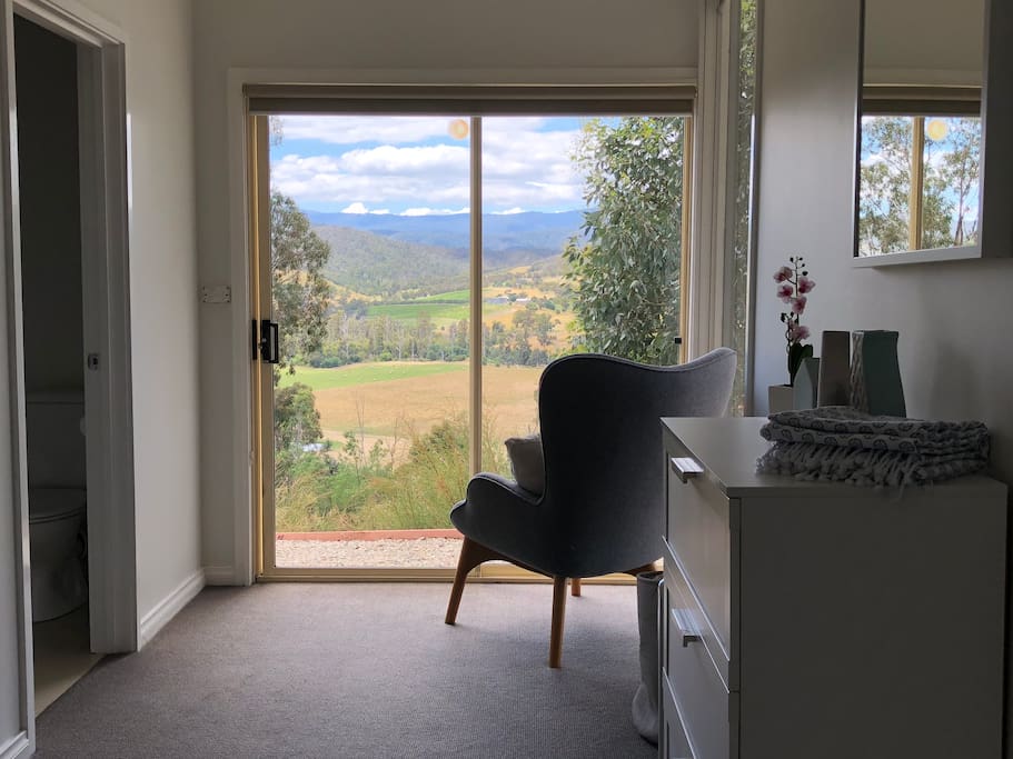 Private reading retreat