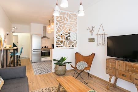 #FLH - Boho Chic Apartment, Agia Sofia District