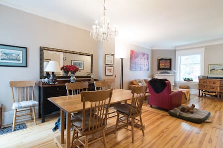 Old charm steps away from the heart of the city!