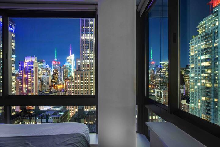—Panoramic City Luxury—Skyline Views—3Bedroom2Bath gallery image 5