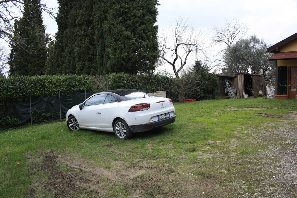 parcheggio privato all'aperto
