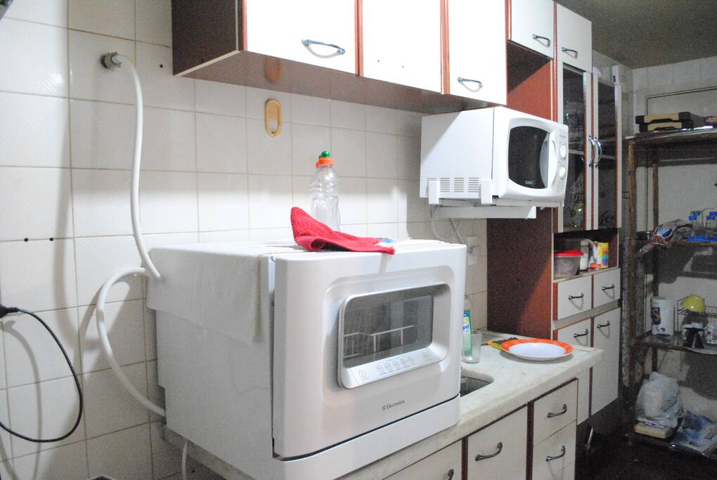 Cozinha. Área comum as moradoras