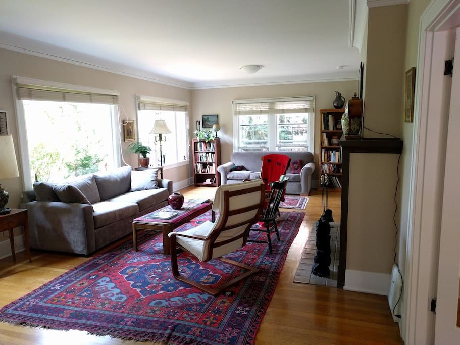 Come enjoy my spacious living room, and relax while you read a book, work, or take in the scenery