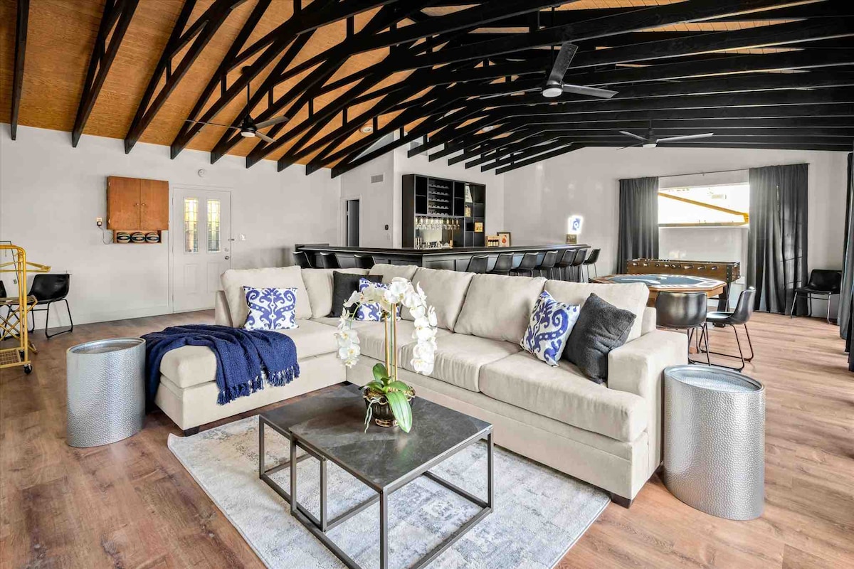 Pop-a-shot u kućici s bazenom (na zidu)