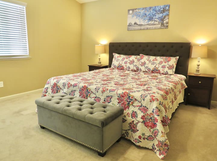 Master Bedroom Suite with attached restroom - King size bed style 1