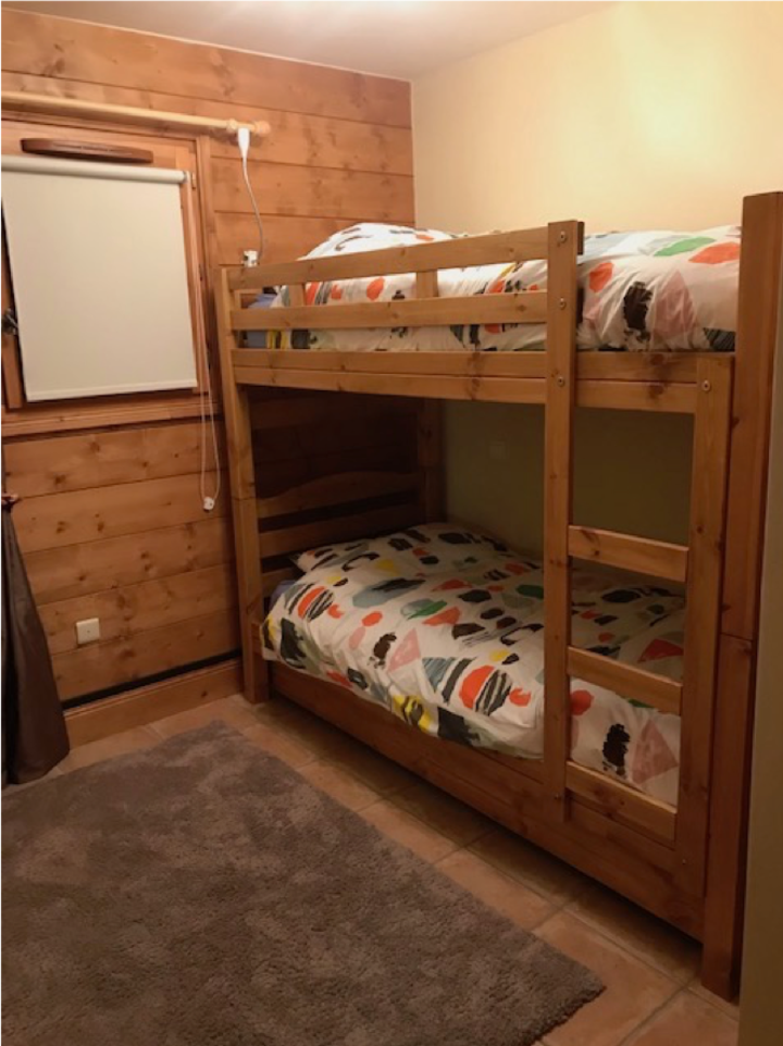 Vitanda 2 + kitanda cha droo 1