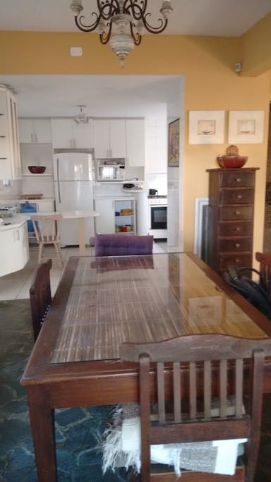 Sala jantar e cozinha