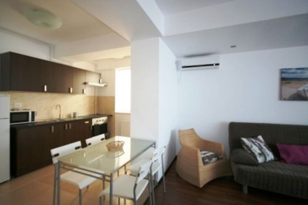 The kitchen is fully furnished and equipped.