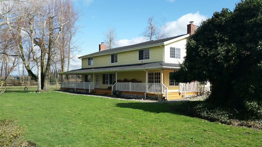 Mt. Peak Bed & Breakfast (Northwest Room)
