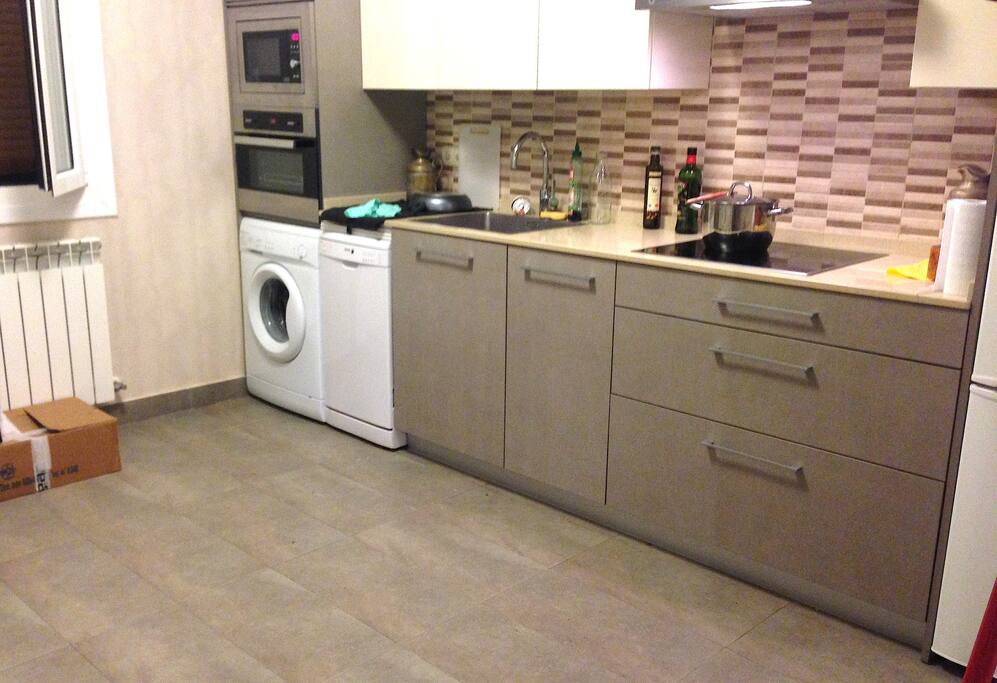 Cuisine / Cocina / Kitchen