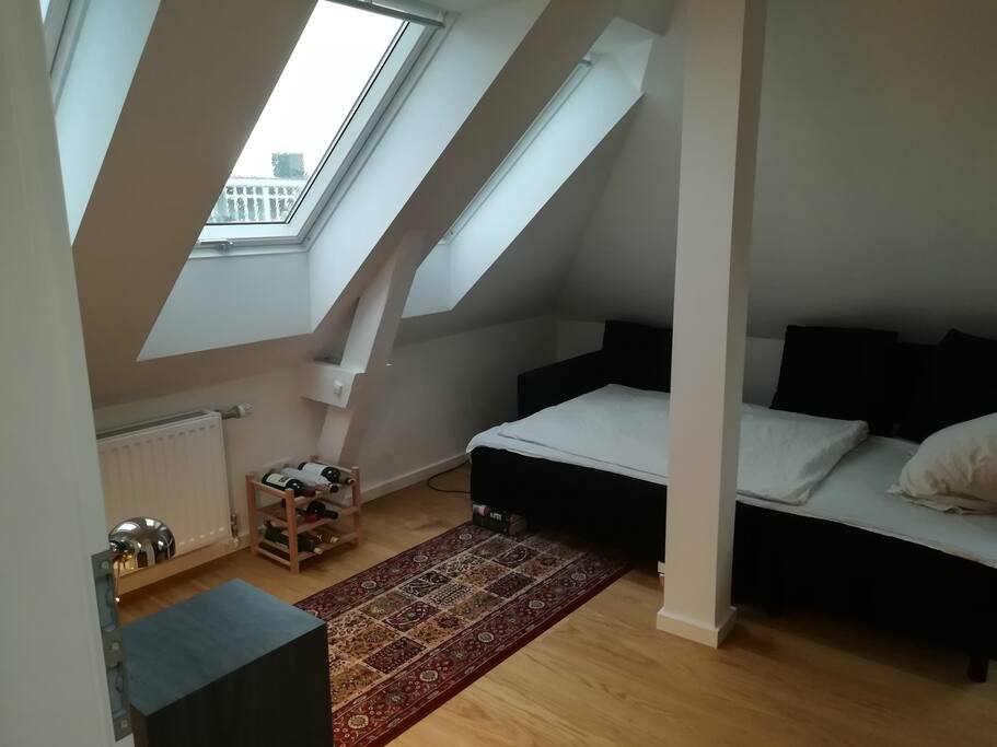 Das Zimmer.
