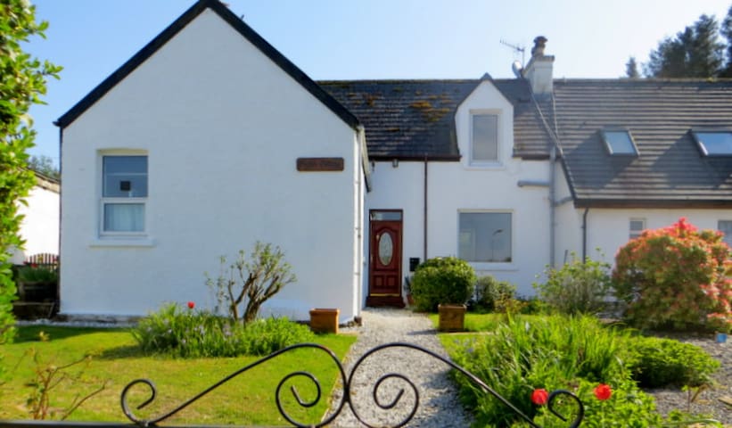 A cosy and traditional en-suite double