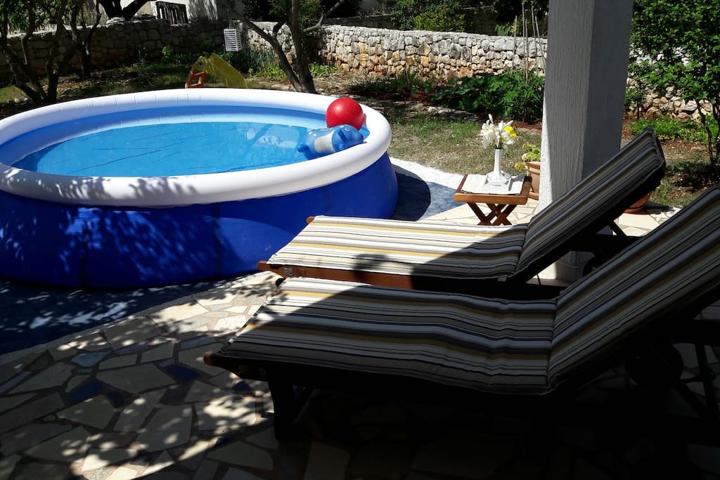 Place for leisure by the pool(420×90 cm)