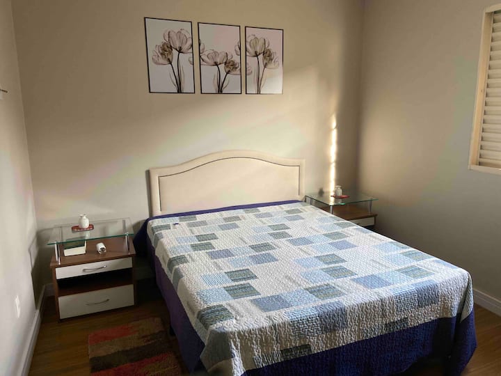 جناح بسرير واحد بحجم كبير