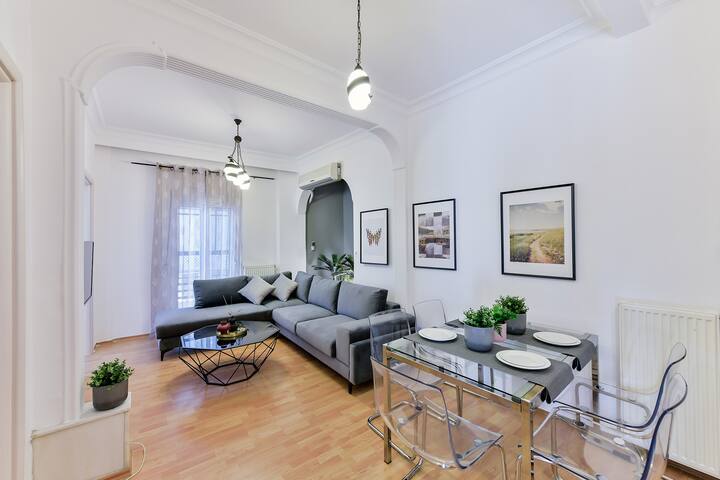 Porto Sea View Apartments- Mitropoleos gallery image 4