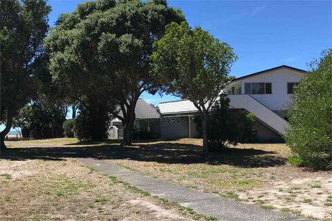 Pauanui Beach House, right by the beach.