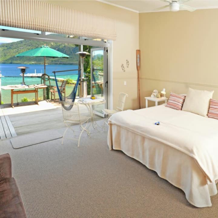 No Road Inn - Спалня 2 плюс самостоятелен санитарен възел