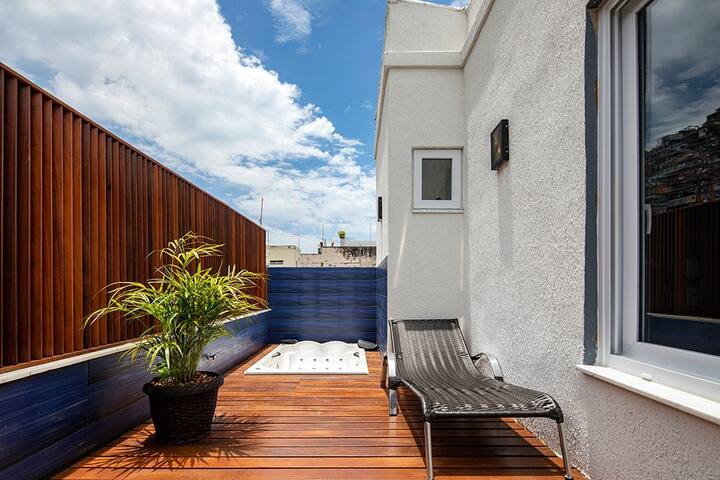 Cobertura 2 Quartos com Terraço, BBQ e Jacuzzi gallery image 3