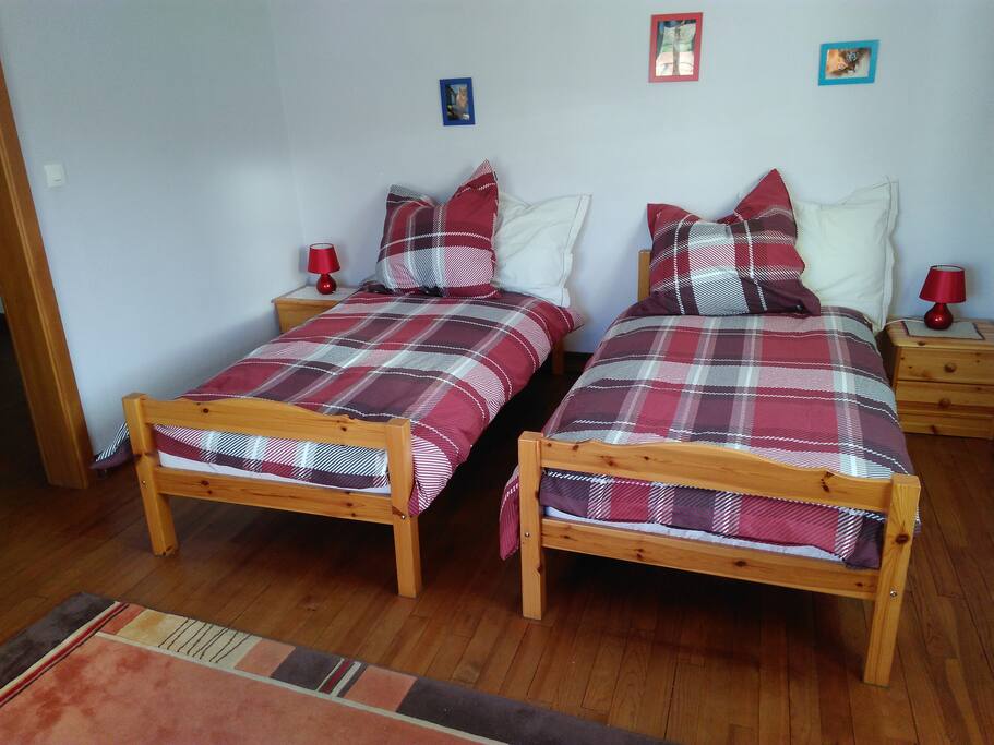 Chambre 2 lits simples