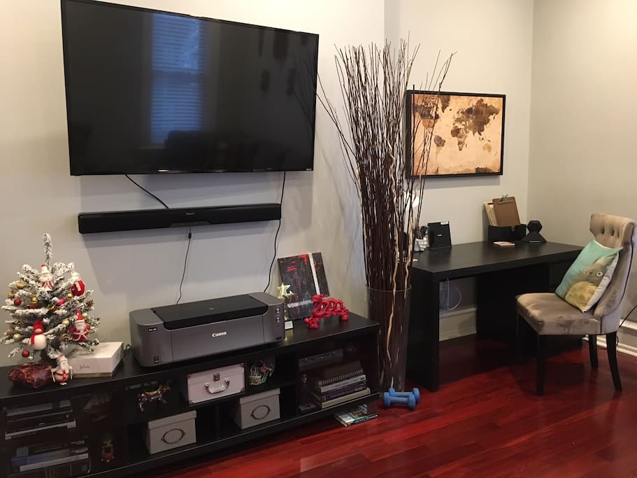 Living room: TV and working desk