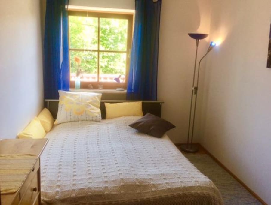 Guestroom bed 160 x 200