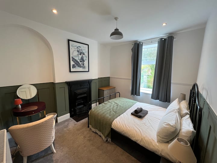 Dhoma e përparme e gjumit