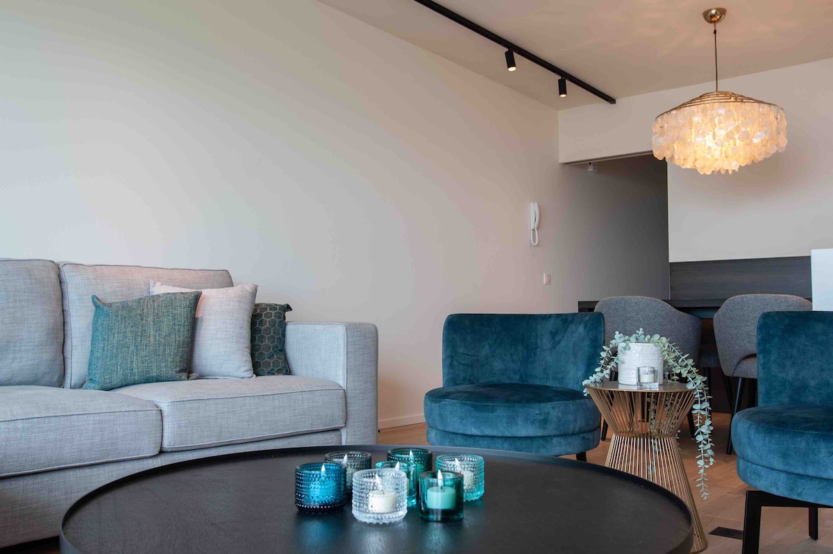 Top Airbnb: Apartment with breathtaking, frontal sea views in Knokke Heist