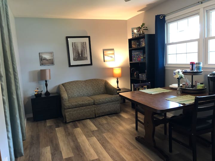 ✦1st Flr Suite✦ Walk To Pizzeria/dining/bus/campus - Mobile, AL