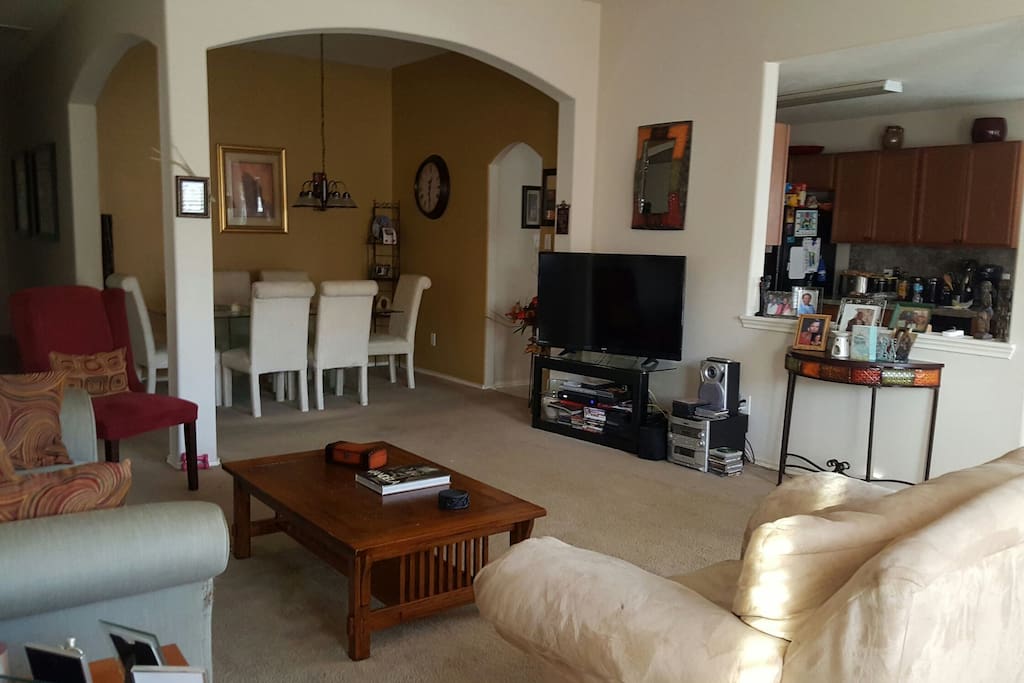Spacious living room