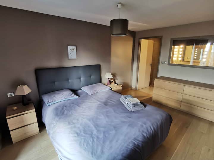 First Bedroom - 1st Bedroom