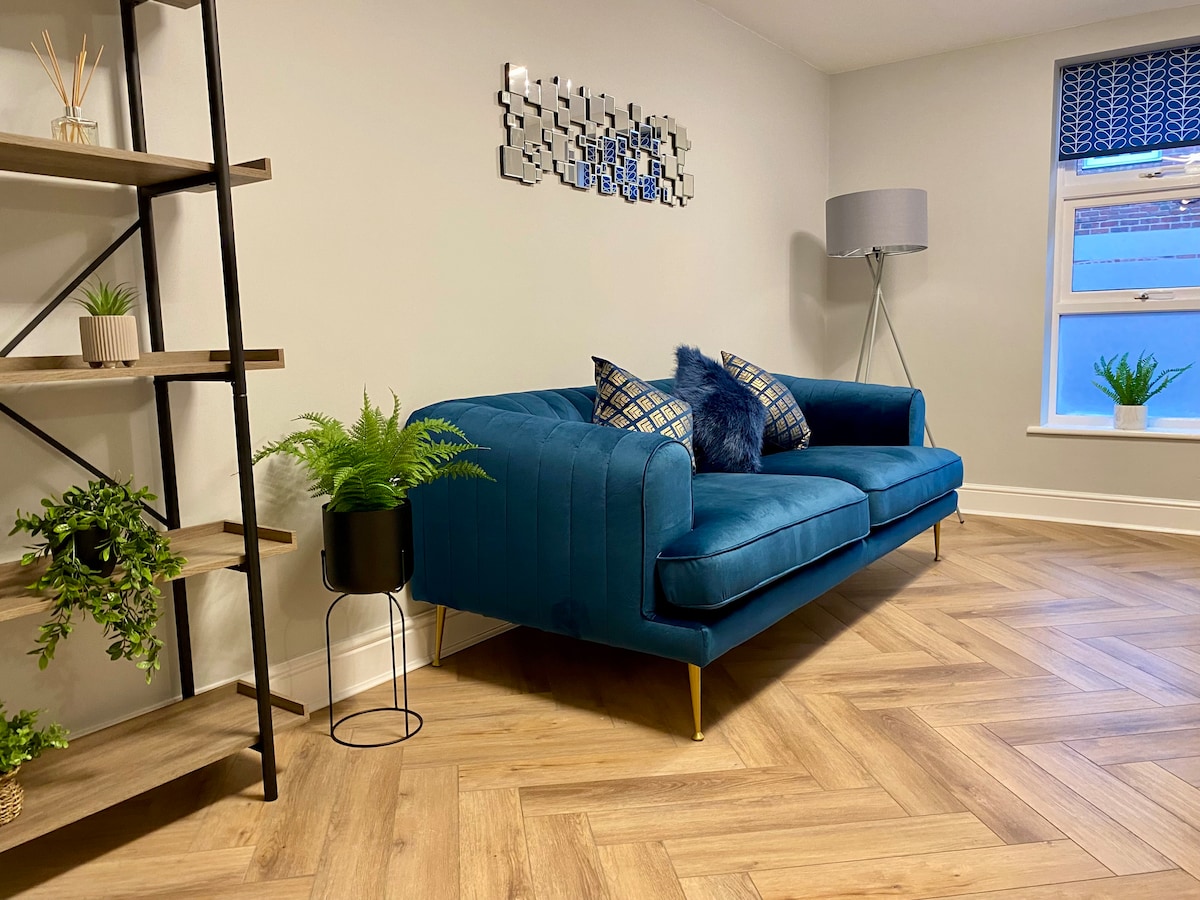 Popular Airbnb listing: Superb City Centre Apartment within the City Walls in Fulford