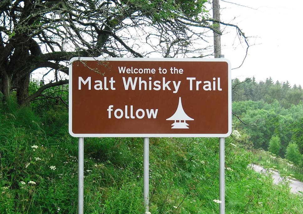 The market town of Keith is located half way between the cities of Inverness and Aberdeen and forms part of the Whisky Trail.