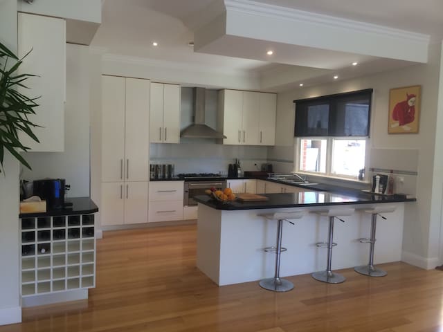 Edwardian charm, Resort living