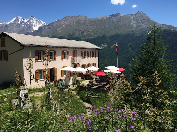Peaceful, mountain pension- Zermatt