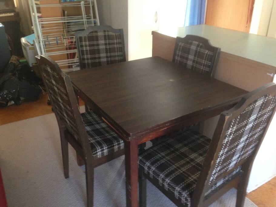 Shared downstairs lounge / diner / kitchenette