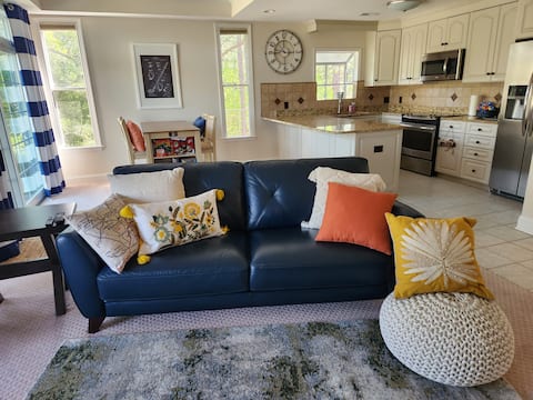 Top Airbnb: Pinehurst National 9 Condo in Southern Pines