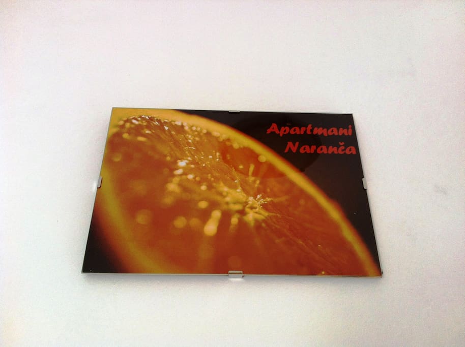 Apt Naranča / Orange