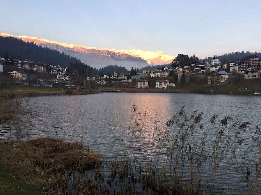 Abendstimmung am Laaxersee, 3 min von der Wohnung entfernt