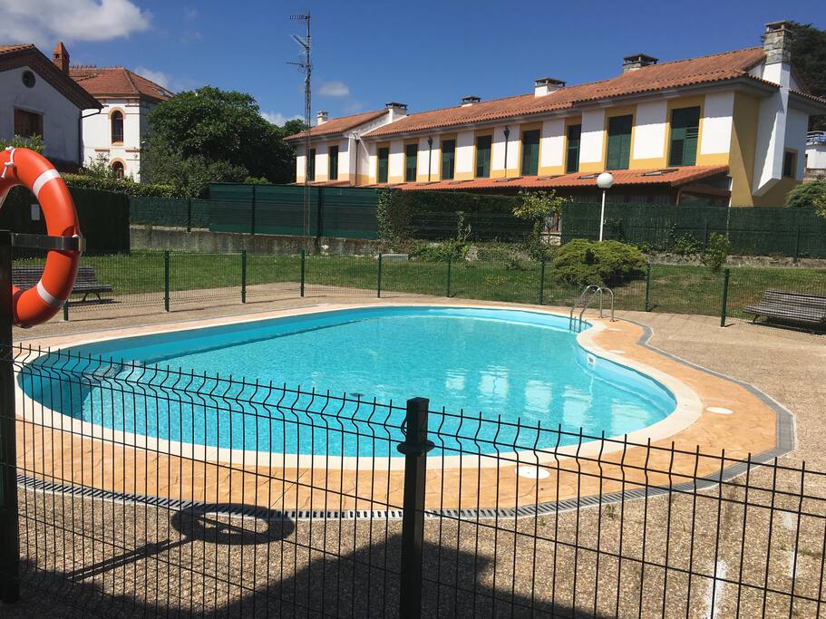 Piscina comunitaria